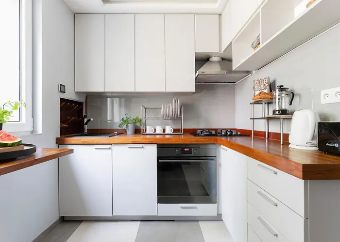Oomph Warsaw Central Apartment
