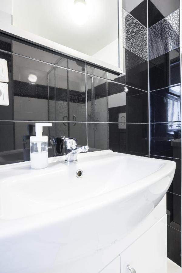 Oomph Apartament *